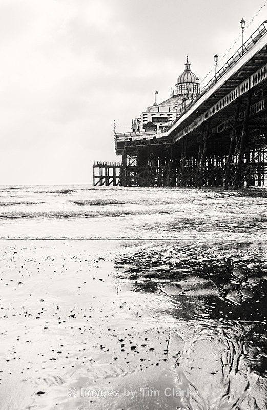 Eastbourne Pier in The Shade  1904 - Seascapes