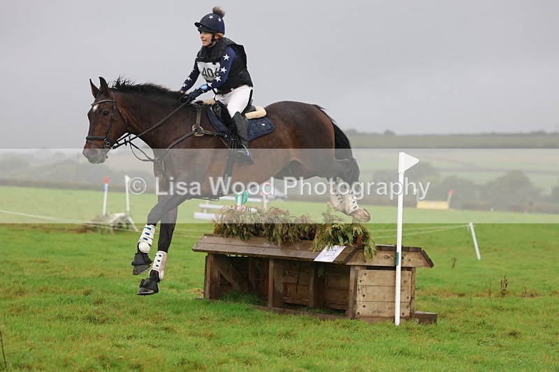 3E7A1845 - Class 4: 80cm: Box