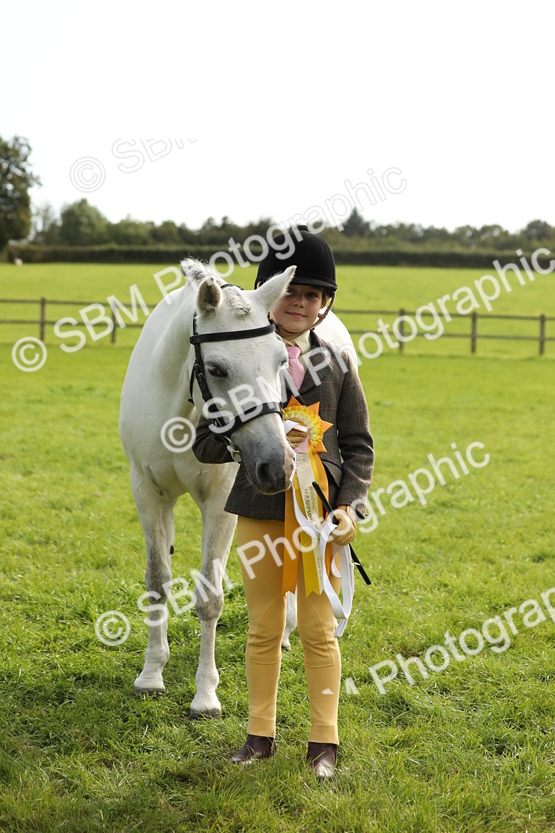 SBM_68744 - S40 - Junior Handler 9-12 Years