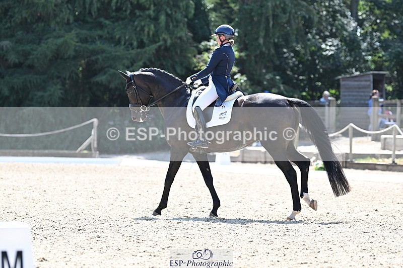 250810A-140130-07206 - 070-Abbie.NewburySeagry.Firstamour