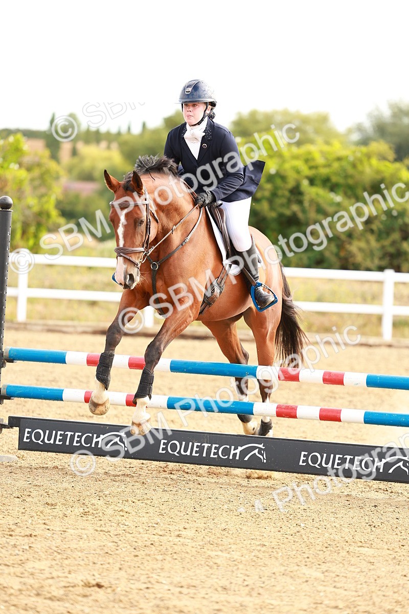 SBM_002028 - Class 8 - Clear Round