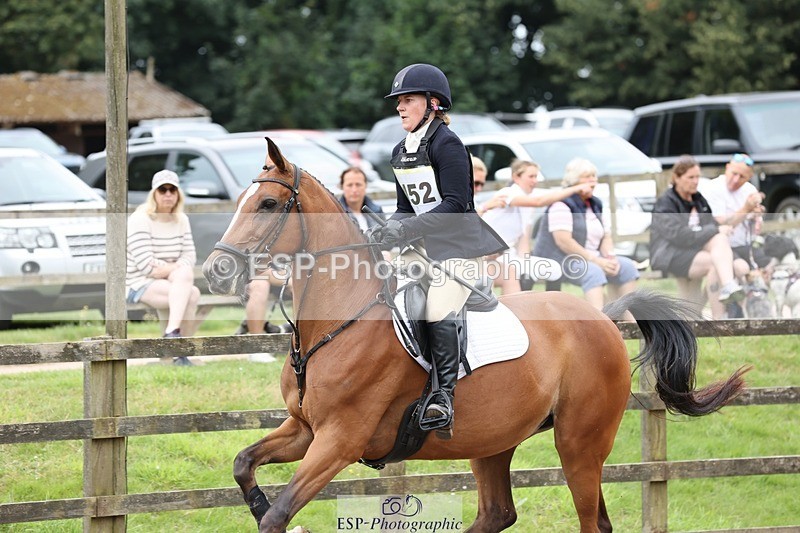 240803-122937-04962 - 152-Suzanne_Ross-FINDATIE_BRACKEN