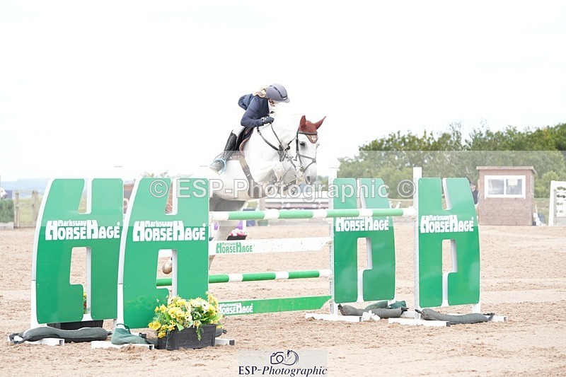 250801-103918-04773 - Cls 14 Snr Fox 1st Rnd