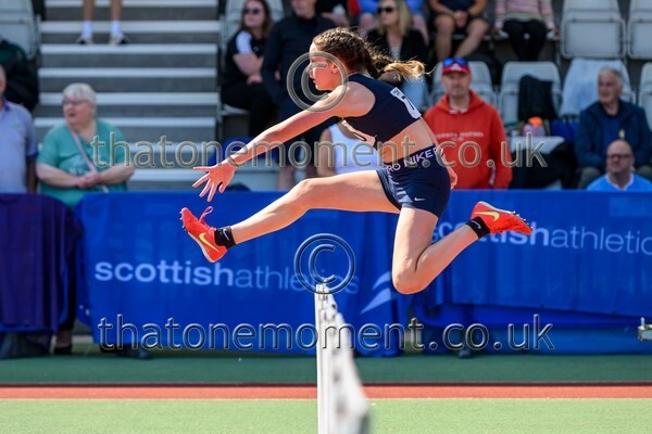 Age25SAT-916817 - Track Female Set One