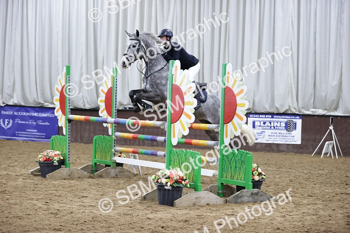 SBM_001268 - Class 4 - Senior Newcomers/ 1.10m Open