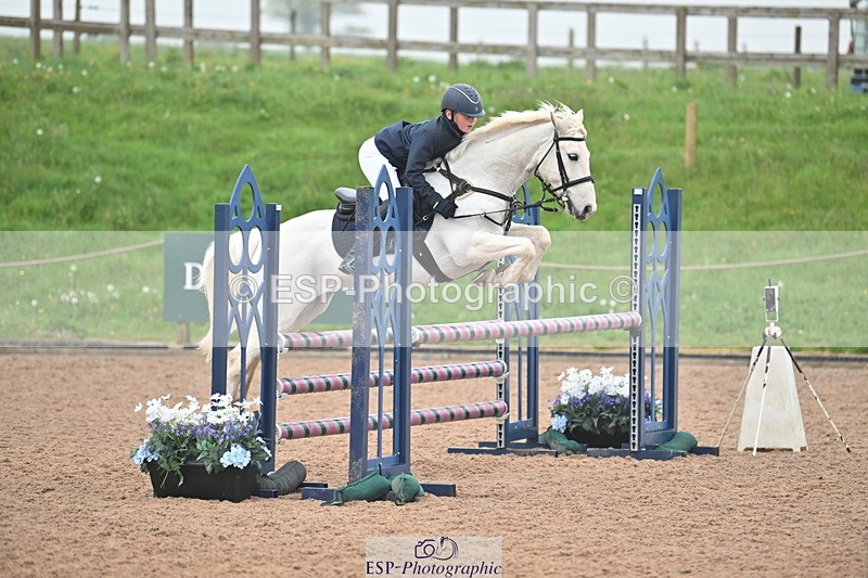 240505A-112050-04831 - Cls 3  Pony Discovery & 90cm Open