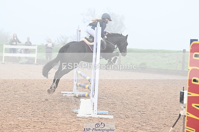 240907A-092520-00110 - Cls 1 Pony Intro 70cm