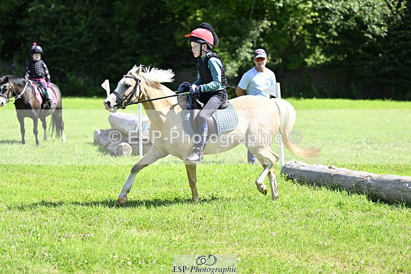 240728B-104654-00700 - Theo's Group XC