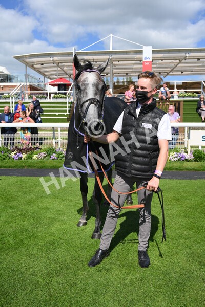 yr12062021r4-52 - Race 4 3.40pm The Pavers Foundation Catherine Memorial Sprint Stakes