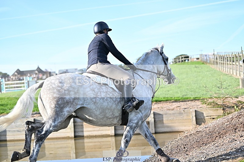 240913A-174128-05702 - Cls 19 Snr 1m Open Speed Derby