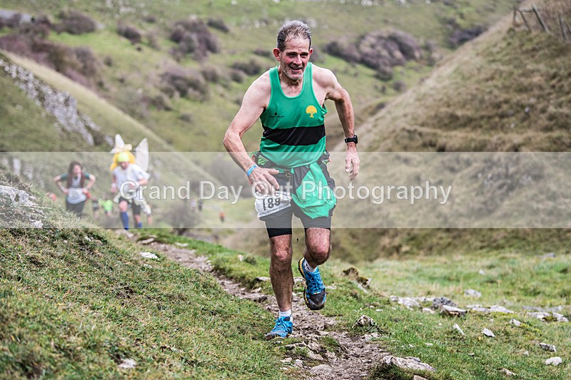 Litton-590 - Litton Christmas Cracker Fell Race (Limestone Series) Sunday 14th December 2025
