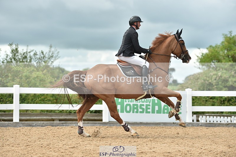 230723A-135446-12150 - Cls 24, 1 Star Gold 1.30m