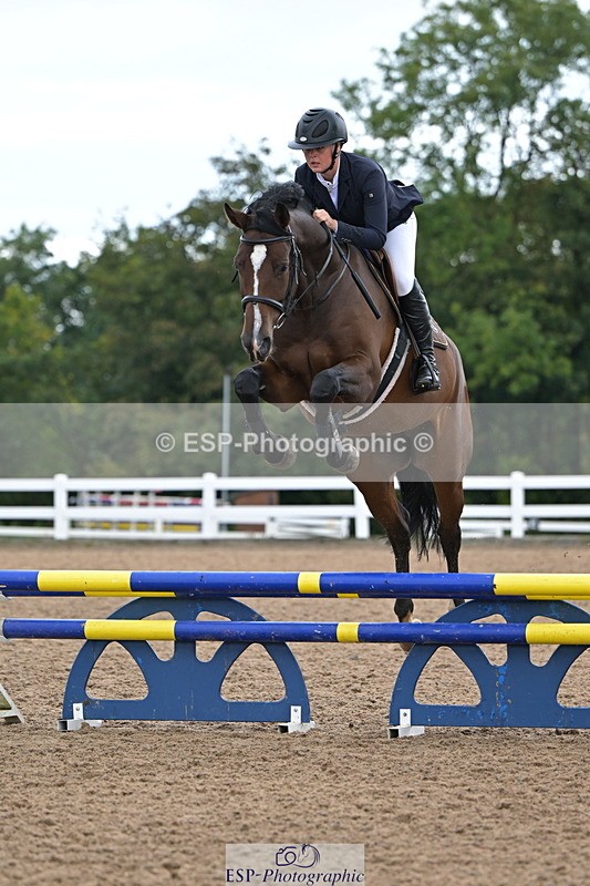 240925A-105226-00141 - Cls 1 British Novice and 90cm Open