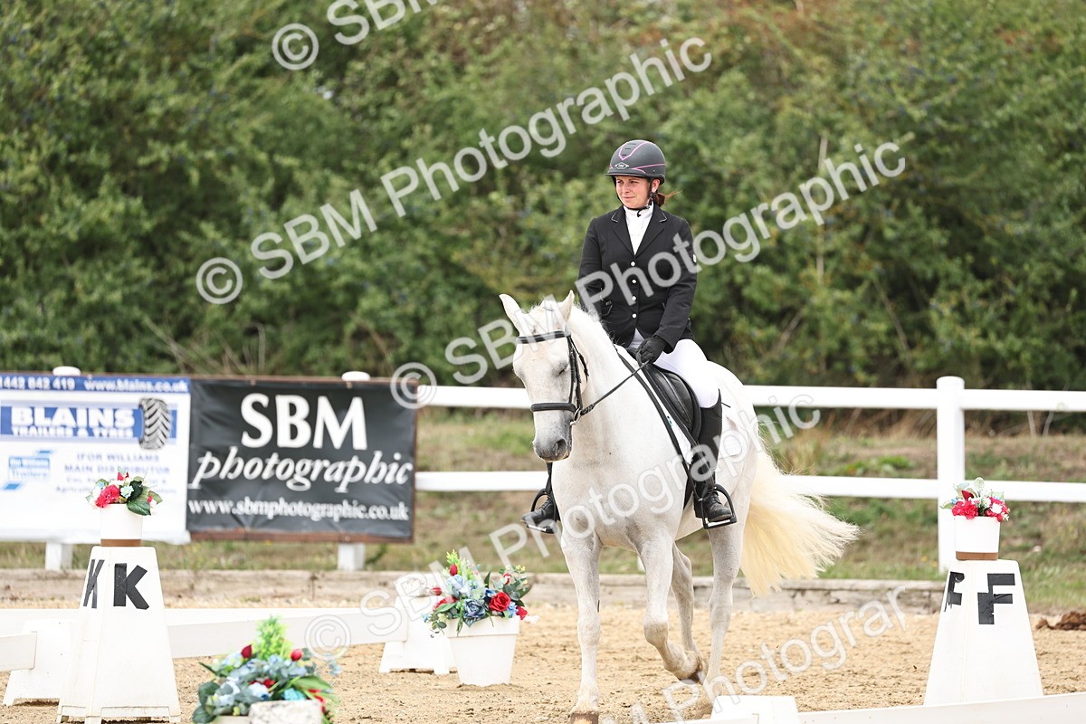 SBM_003702 - Class 8 - Novice 3 Champs
