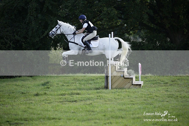  WWHT 171021 4053 - Open (1.00m)  17/10/21