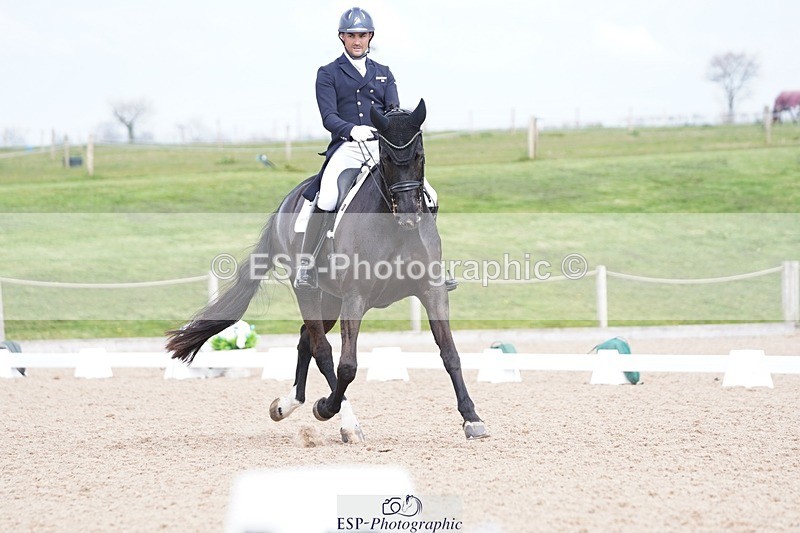 250403-141018-02871 - 022-Jezz.Palmer-Romanno.Weltino