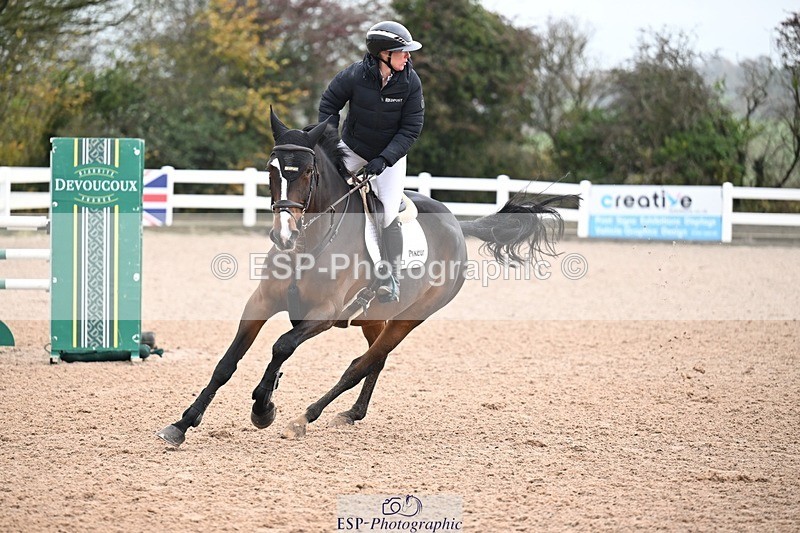 251105-141307-00813 - Cls 06 Fox & 1.20m