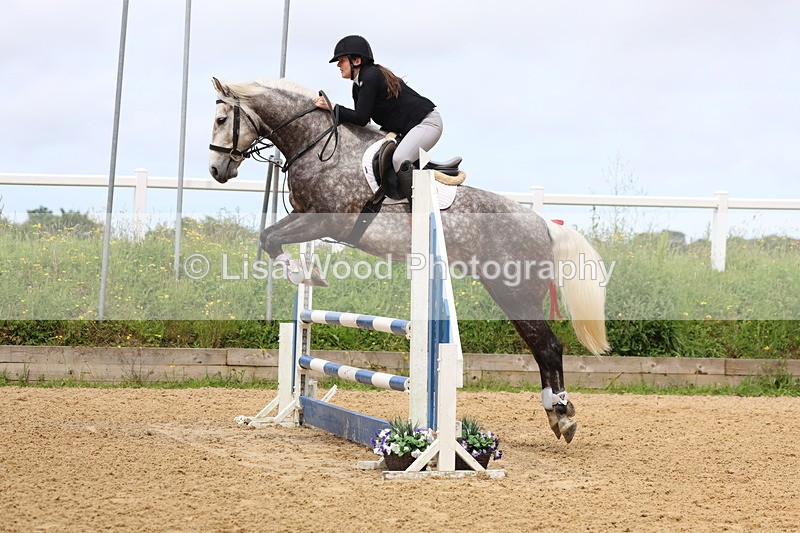 3E7A6101 - Class 4: Senior British Novice/90cm open