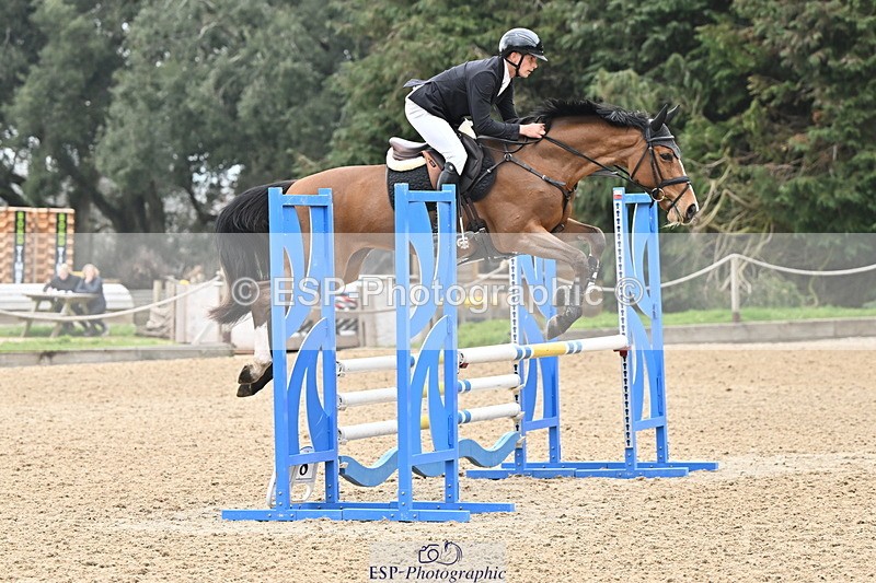250321A-140518-01080 - Cls 5 British Novice and 90cm Open