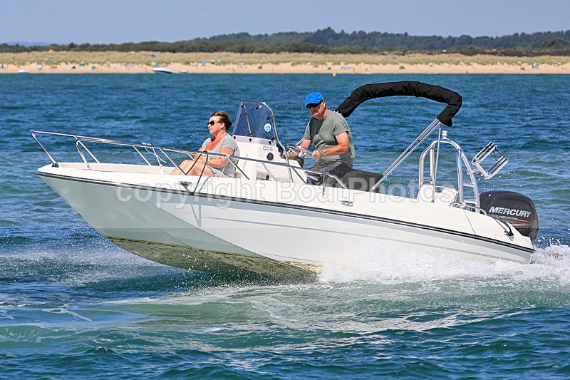 180805 UNIDENTIFIED 1Y3A6042 - Speedboats
