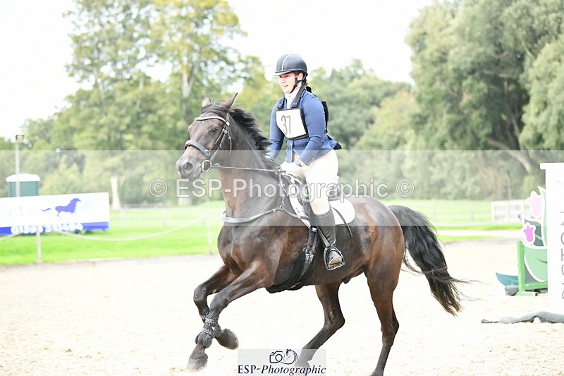 251004A-172959-02465 - Classes 12 & 13 90cm