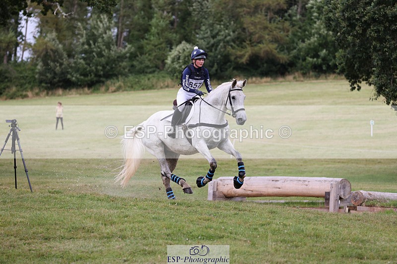 240825X-143931-34709 - 80cm XC 14.30 to 15.30