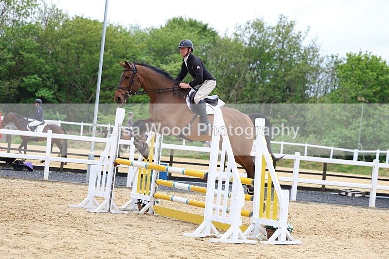 3E7A6346 - Class 4: Senior British Novice/90cm open