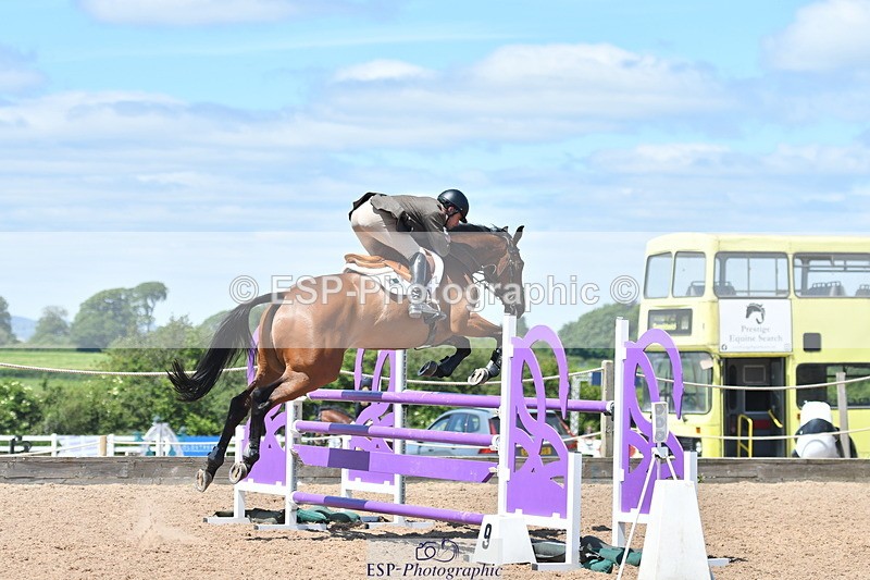 240609A-124508-05336 - Cls 18 Snr Newcomers and 1.10m Open