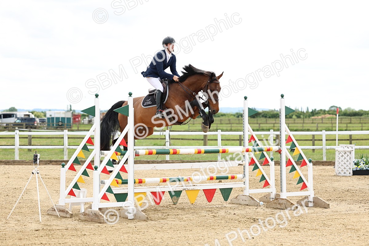 SBM_005959 - Class 19 - Senior Newcomers - 1.10m