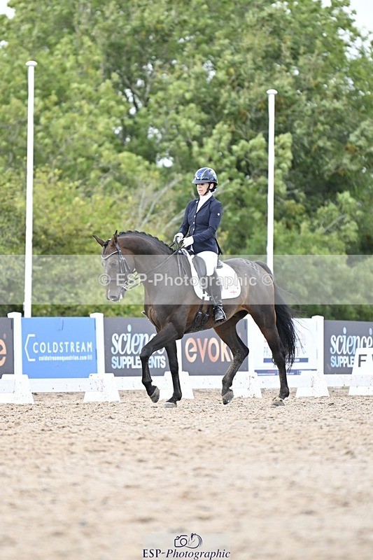 250907-165153-10791 - 113-Nicole.JahanshahiVirtual.Attraction