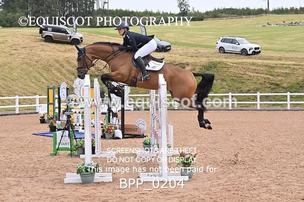 BPP_0204 - CLASS 25 SUN HOYS Redpost Equestrian Senior Foxhunter Second Round