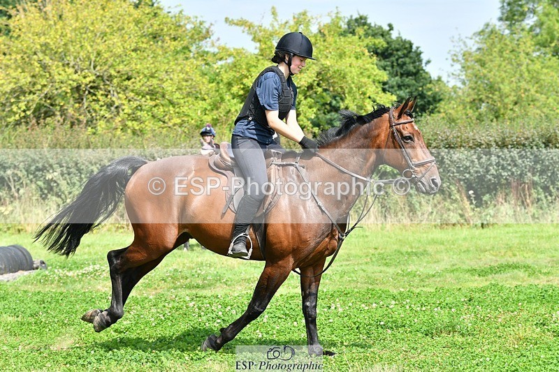 230817-140529-01154 - Theo's 1st Group - XC