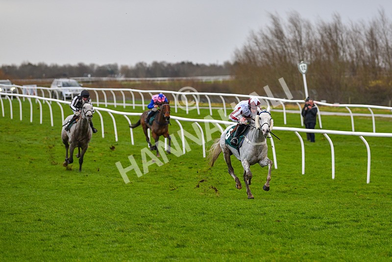 281223-Race 2-Sea Grey-9871 - Race 2