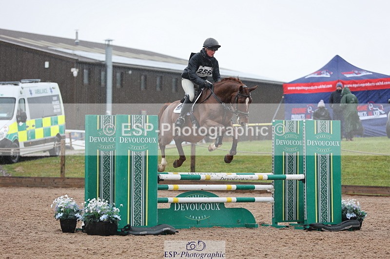 250418-122618-03737 - 256-Rosie.Bradley-Hole-POZNAN.VD.WATERMOLEN