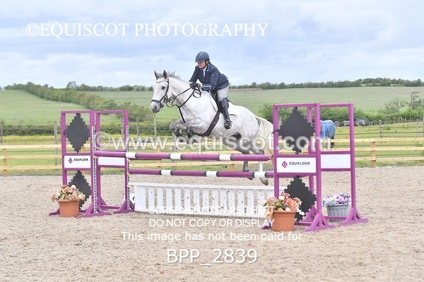 BPP_2839 - SUN CLASS 18 Senior Newcomers/ 1.10m Open