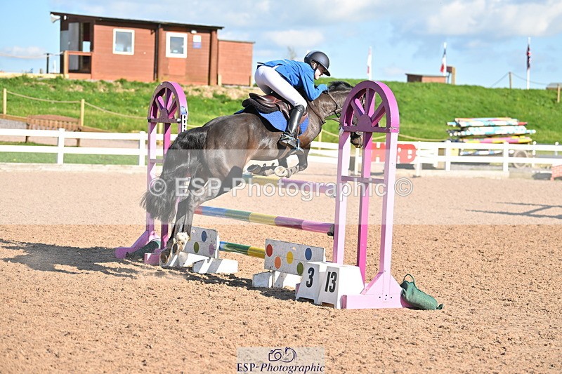 240504A-173200-03213 - Cls 24 Springboard 128cm & 138cm