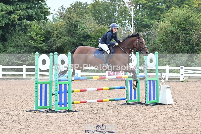 240907A-123047-01409 - Cls 9 1.10m Amateur Qualifier