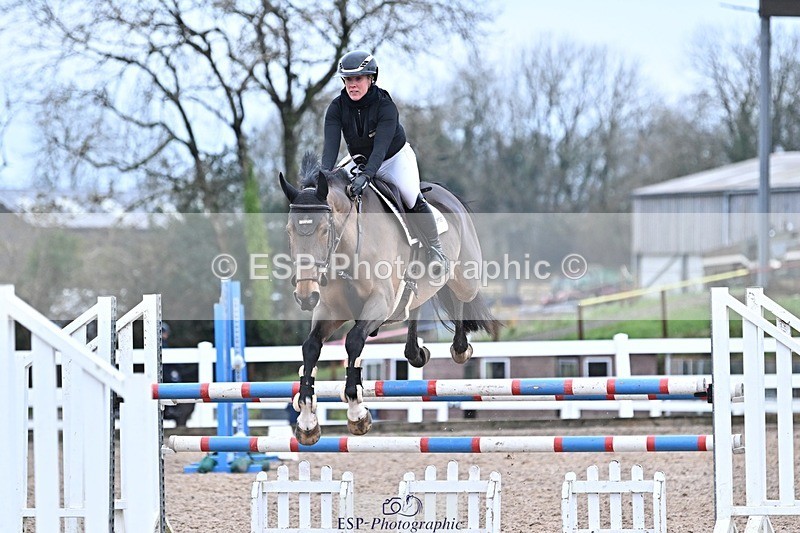 241127-123932-00527 - Cls 04A&B Snr Newc & 1.10m Open