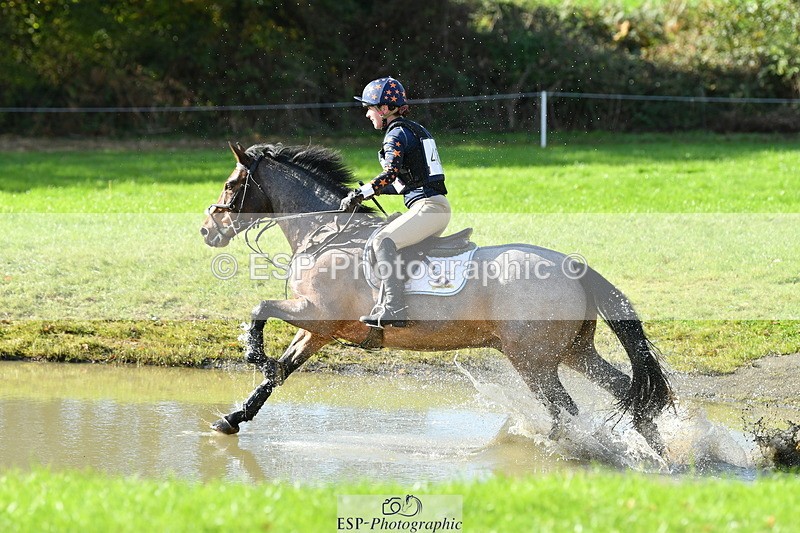 251025A-130655-19879 - F-463-Janine.Paterson