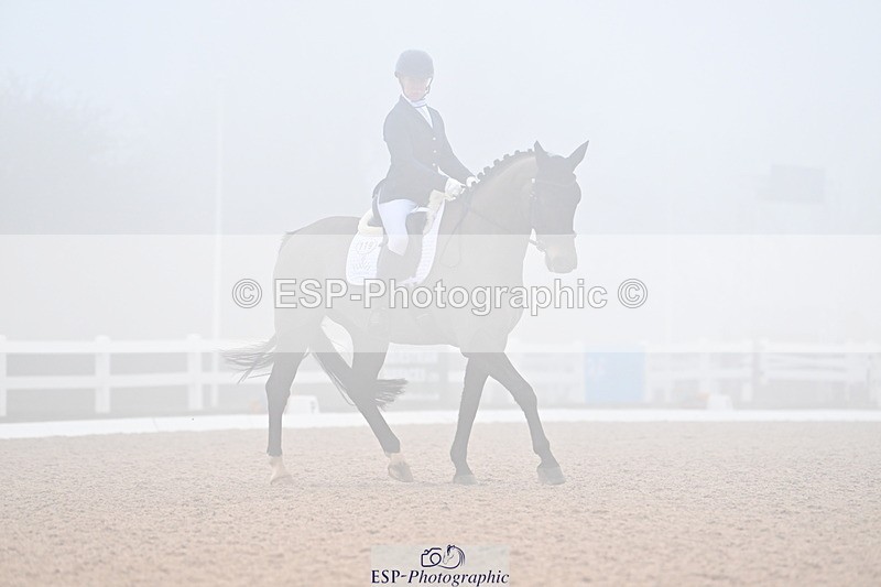 240217A-124748-02302 - 119-Shona.Mclauchlan-Diamond.Darco