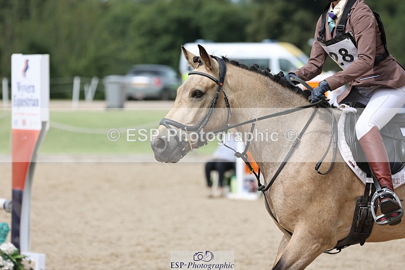 240823X-142751-18404 - 70cm R1 13.45 to 15.30