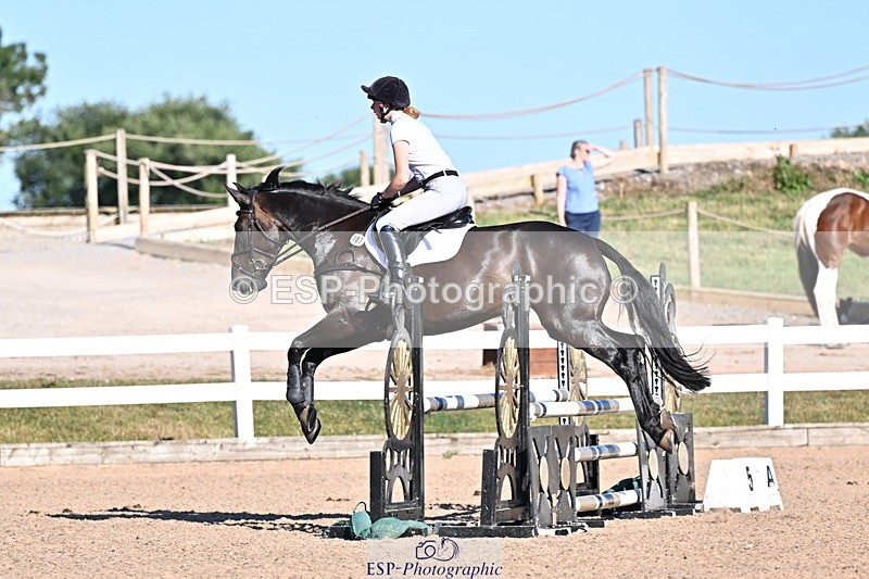 250708A-181912-00475 - 90cm Classes