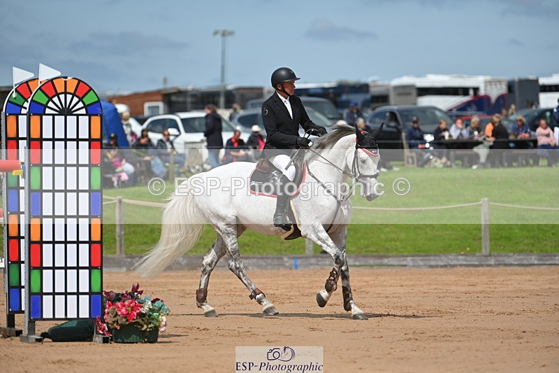 230721A-153333-07303 - Cls 10, 2 Star Big 1.45m Start to break