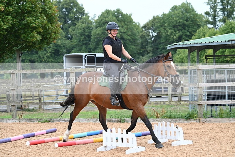 WJ7_8550 - Poles 11:00am