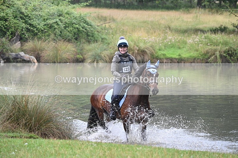 WJ7_9039 - Time at Water 11:53 to 12:23
