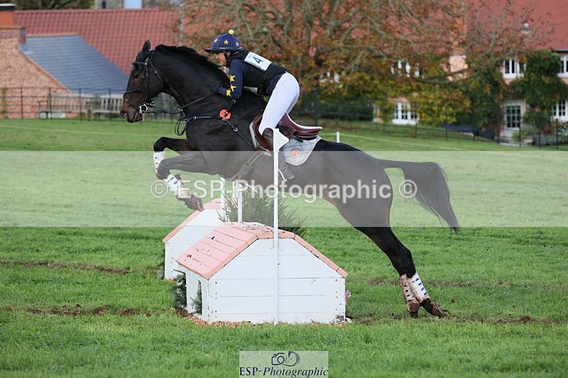 231021-144449-19996 - 473-COUNTING.STARS-Victoria.Newitt-SC+XC