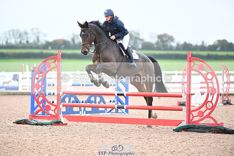 241023A-105142-00413 - Cls 1 British Novice and 90cm Open