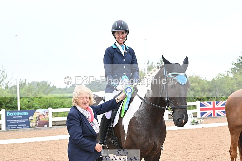 240815A-131207-01210 - Cls 8-P Freestyle Medium Silver