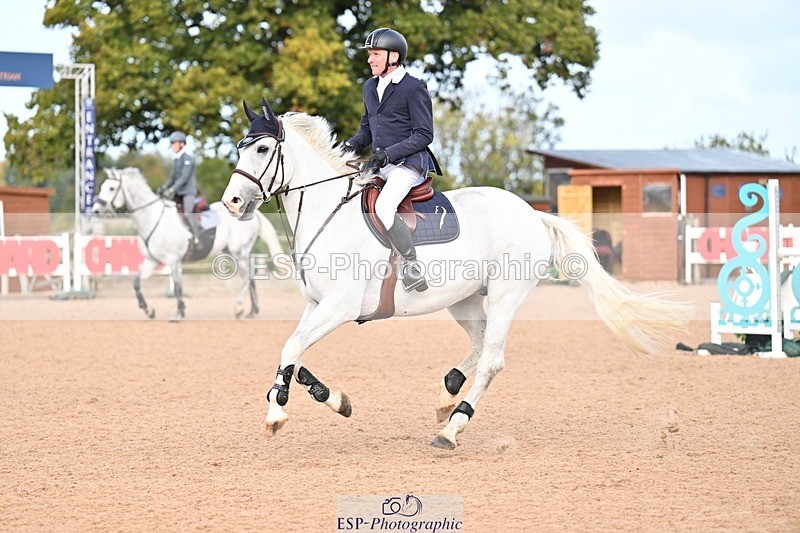 251005-101532-02708 - Cls 15 Foxhunter and 1.20m