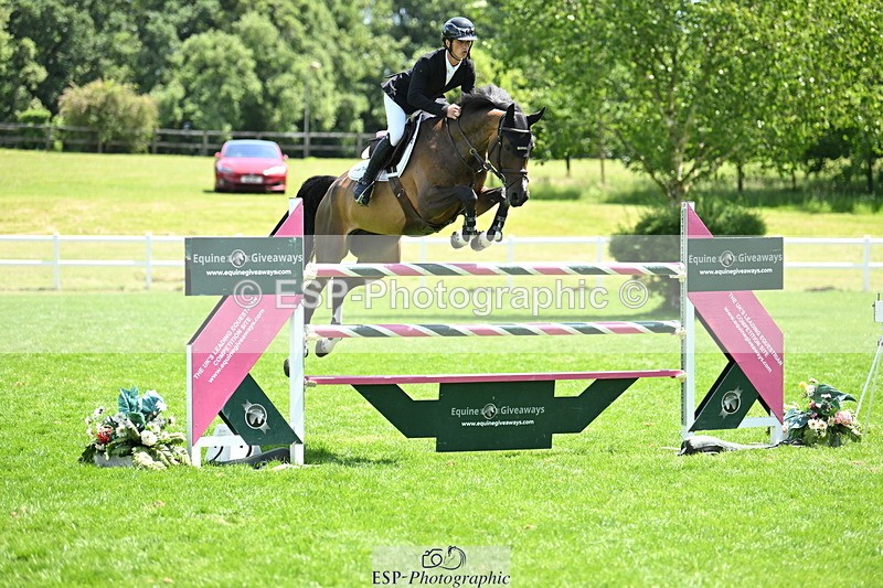 250615A-132011-11067 - Cls 38 Snr 1m40 GP